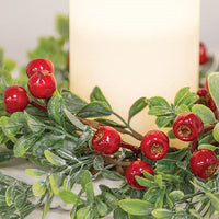 Frosted Boxwood & Gooseberry Candle Ring